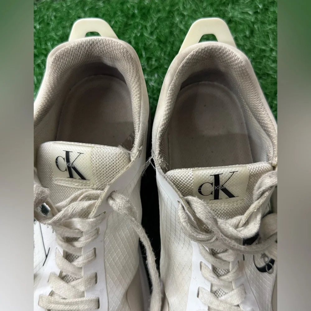 Calvin Klein‎ Women Sneakers Size 8.5